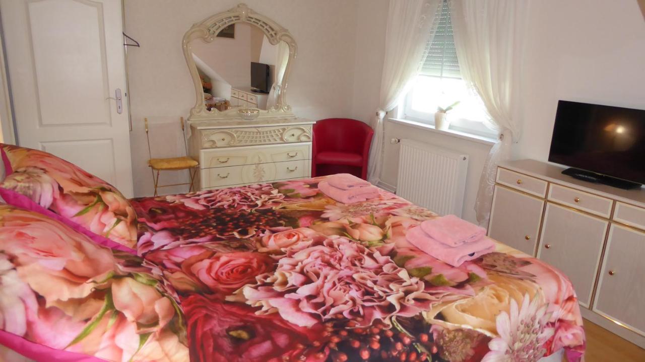 Blumen Apartment Hamburg Bagian luar foto